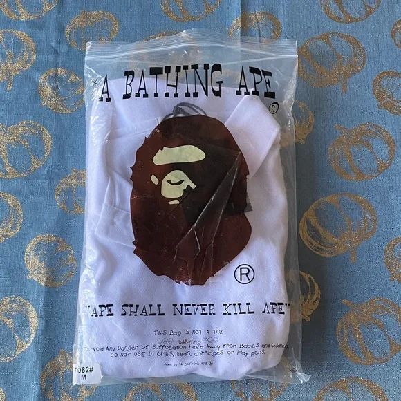 A Bathing Ape White Polo T-Shirt - Boy’s Medium - Picture 2 of 13